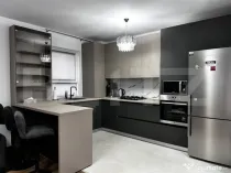 Apartament 3 cu camere, 72 mp, etaj intermediar, zona Coresi