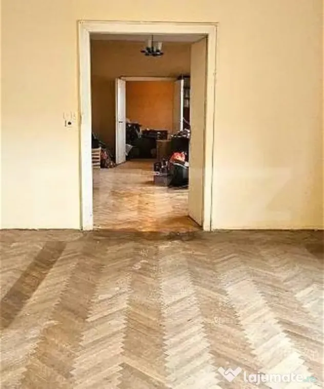 Apartament cu 4 camere - Rafinament și istorie în inima ca