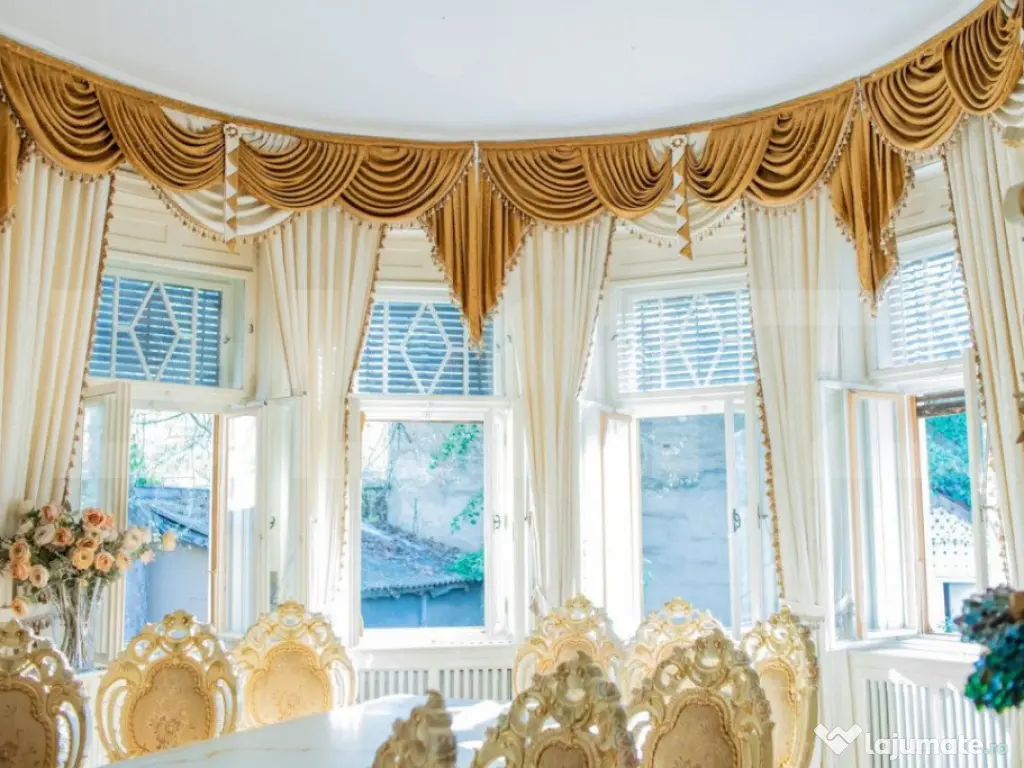 Casa, 6 camere, 408 mp, zona Semicentrala