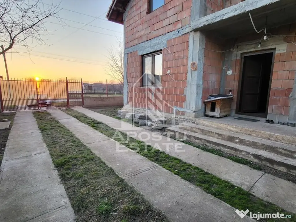 Casa individuala,190 mp utili,garaj si teren de 700 mp,Satchinez - Satchinez (Timis)