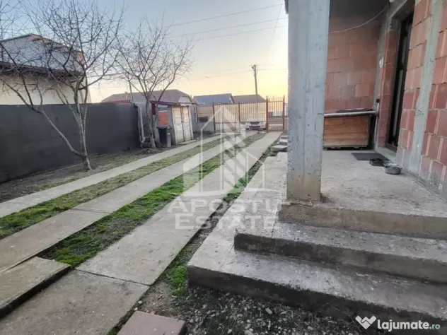 Casa individuala,190 mp utili,garaj si teren de 700 mp,Satchinez - Satchinez (Timis)