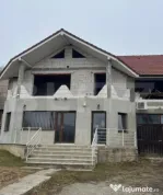 Casa de vanzare sau schimb, 240 mp, 700 mp teren, Caianu