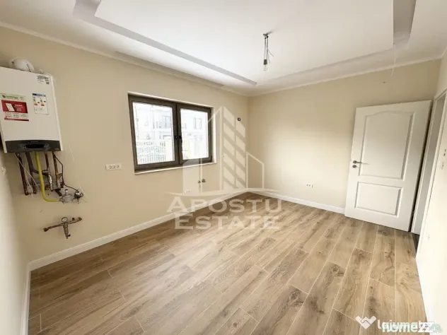 Duplex cu perete dublu, 4 camere si 3 bai finalizat, toate utilitatile - Giroc (Timis)