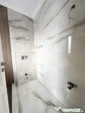 Duplex cu perete dublu, 4 camere si 3 bai finalizat, toate utilitatile