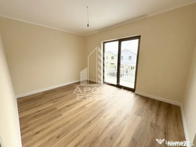 Duplex cu perete dublu, 4 camere si 3 bai finalizat, toate utilitatile - Giroc (Timis)