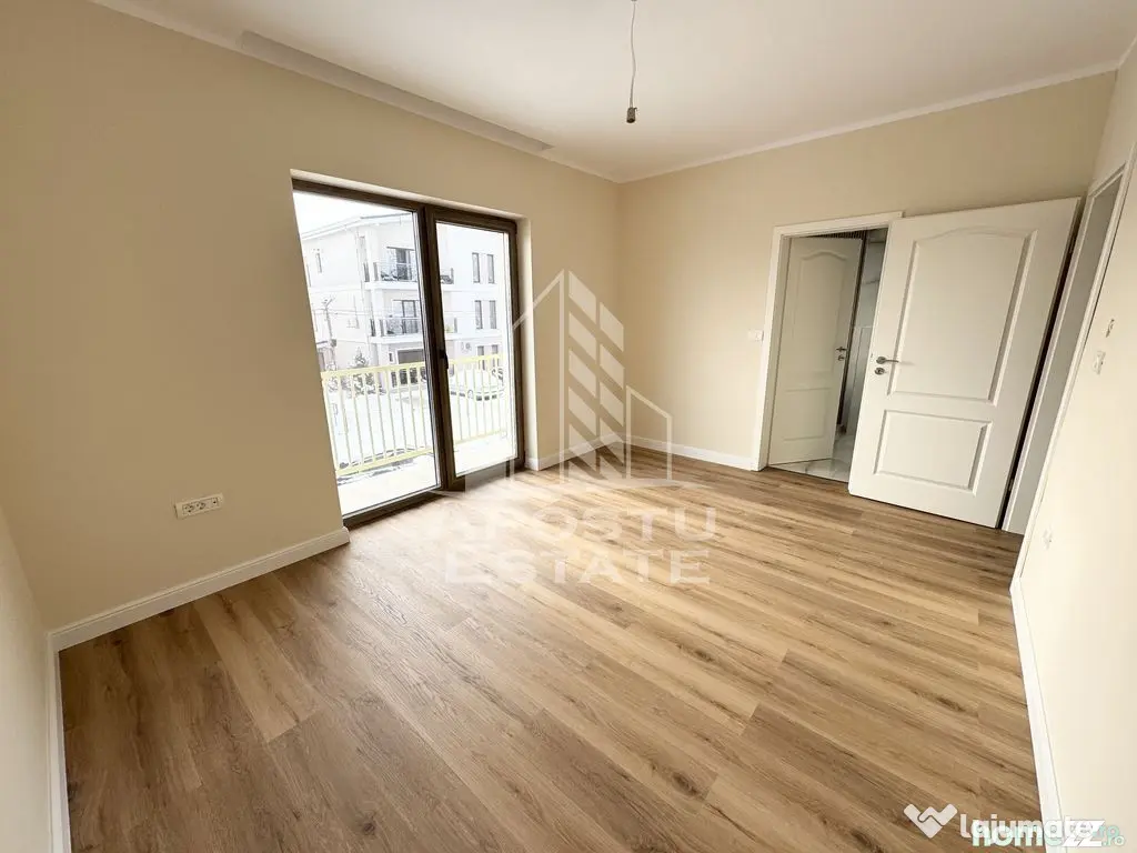Duplex cu perete dublu, 4 camere si 3 bai finalizat, toate utilitatile - Giroc (Timis)