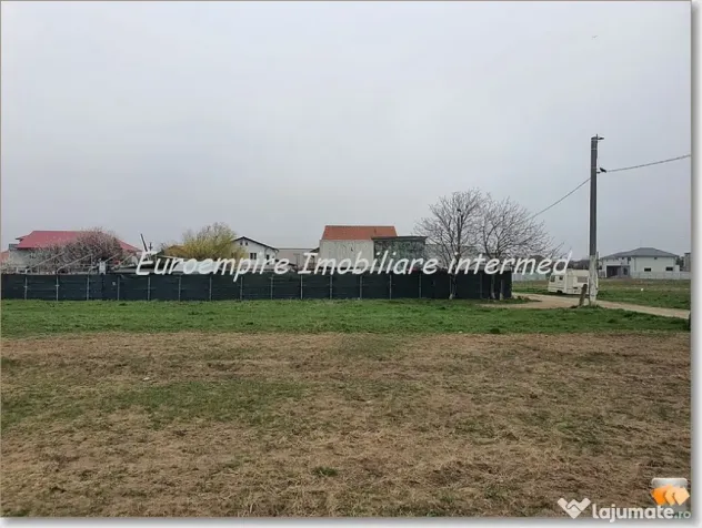 Teren intravilan construibil zona KM 5