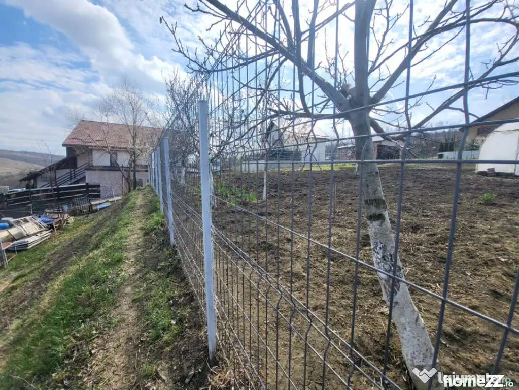 Rediu,Teren cu Utilitati Locatie cu priveliste