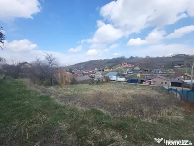 Rediu,Teren cu Utilitati Locatie cu priveliste