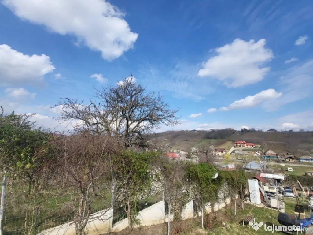 Rediu,Teren cu Utilitati Locatie cu priveliste