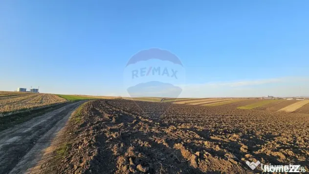 Teren extravilan 30077mp Stroiesti / Soseaua DN17, Suceava - Stroiesti (Suceava)