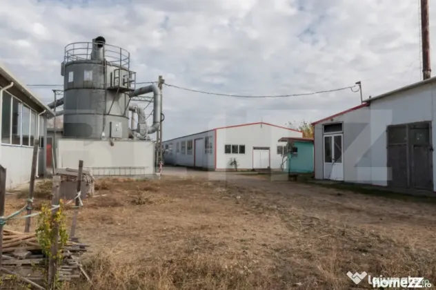 Hale, spațiu producție și depozitare 3187 mp și teren 91 - Ploiesti (Prahova)