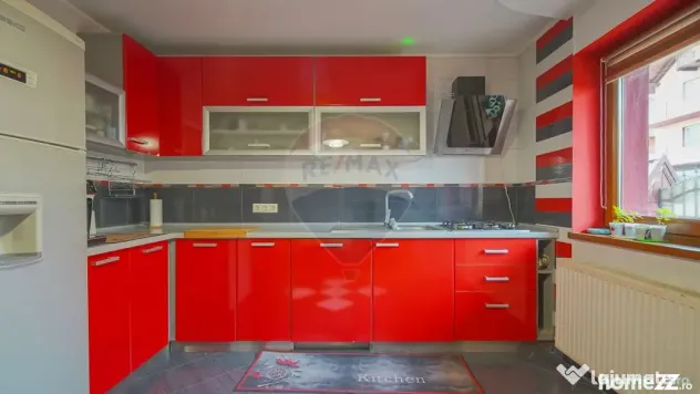 Casă cu garaj și panouri fotovoltaice – Codlea!