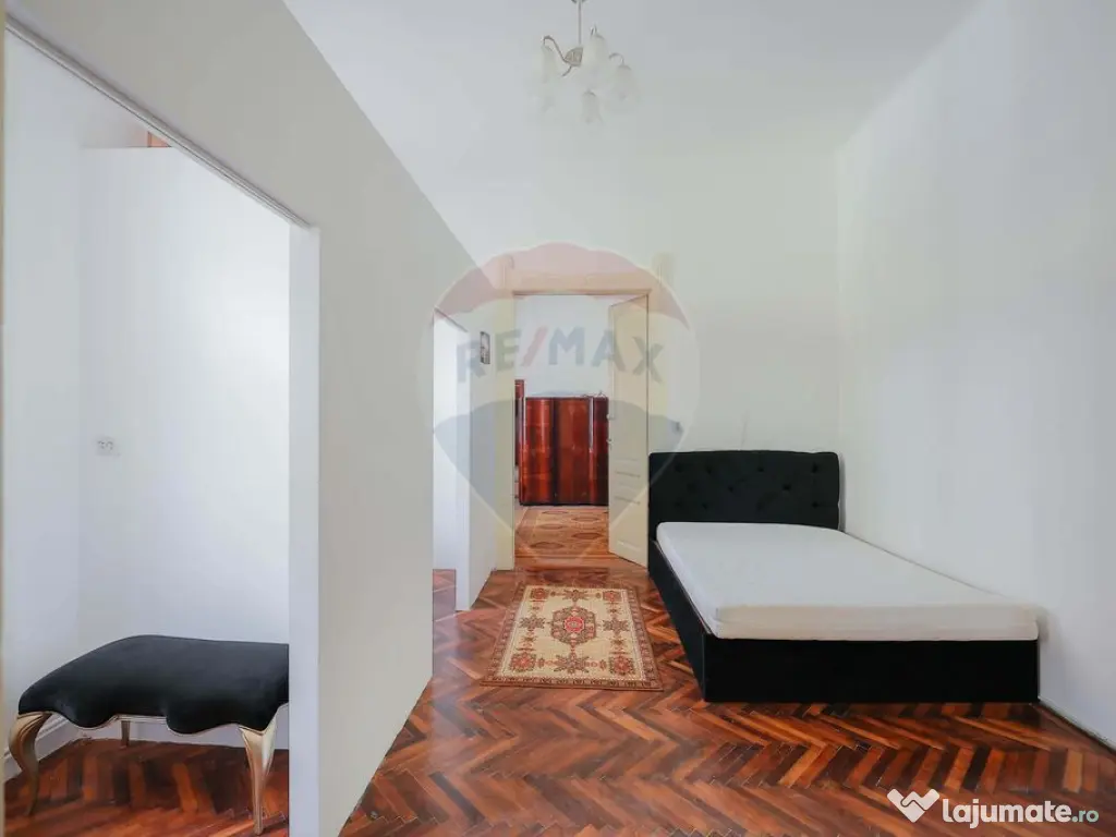 Casă de Vânzare cu 4 camere, Ultracentral - Cuza Vodă