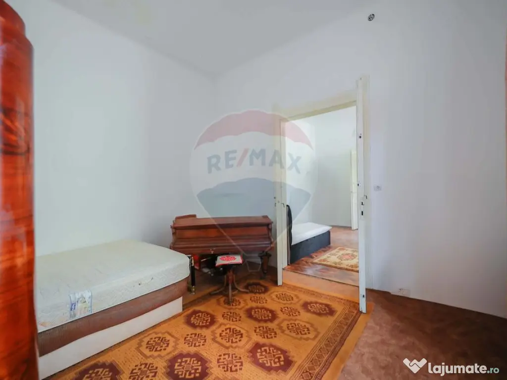 Casă de Vânzare cu 4 camere, Ultracentral - Cuza Vodă