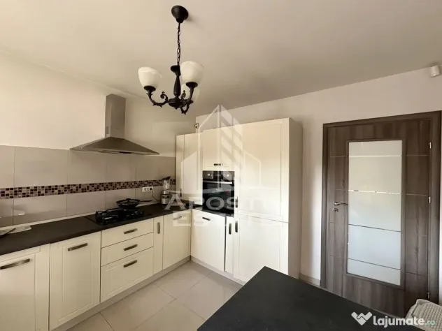 Jumatate de duplex cu 4 camere de vanzare, Dumbravita Timis - Dumbravita (Timis)