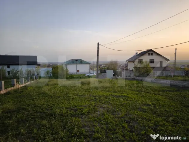 Casa parter la cheie, 85 mp utili si 420 mp, zona panoramica
