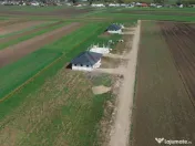 Casă / Vilă cu 4 camere de vânzare 