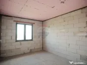 Casă / Vilă cu 4 camere de vânzare 