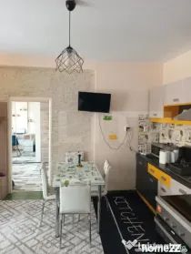Casa de vanzare, cu 5 camere, 120 mp utili, teren 240 mp, zo