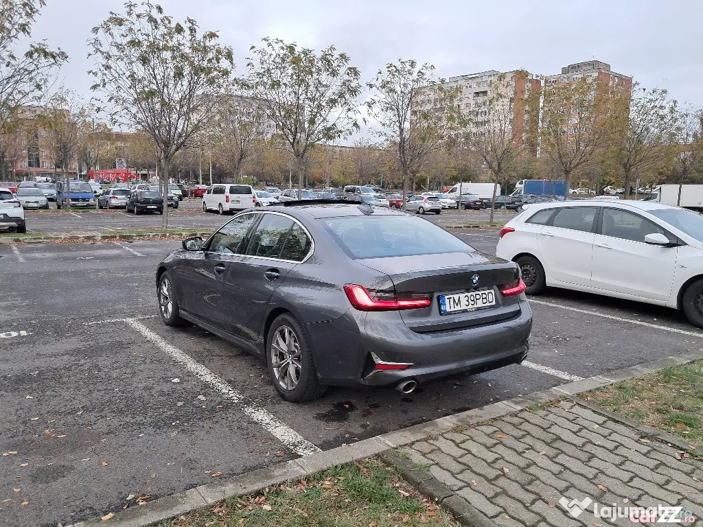 BMW 330i Luxury Line