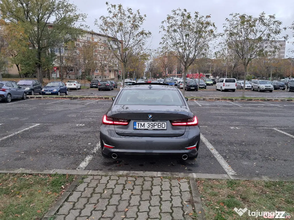 BMW 330i Luxury Line
