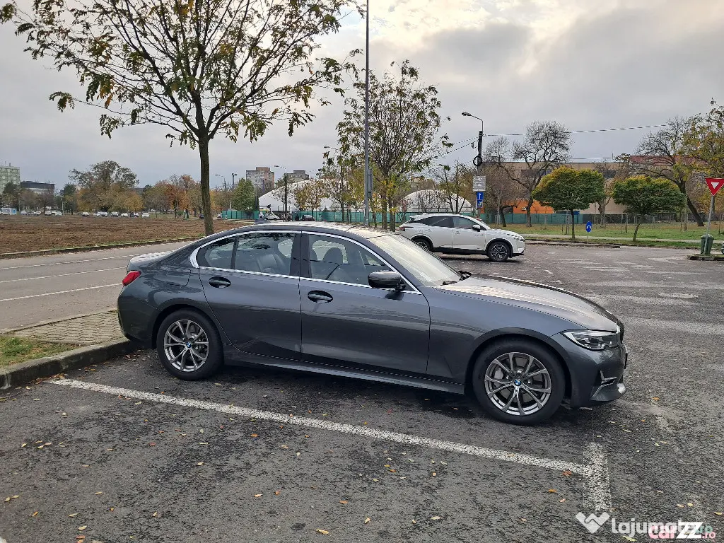 BMW 330i Luxury Line