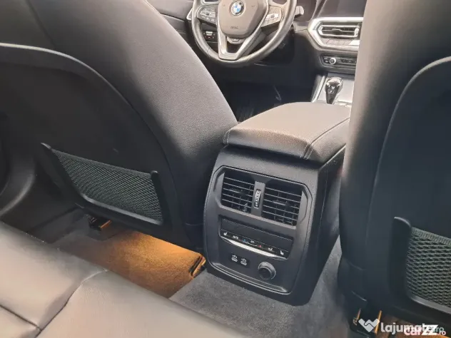 BMW 330i Luxury Line