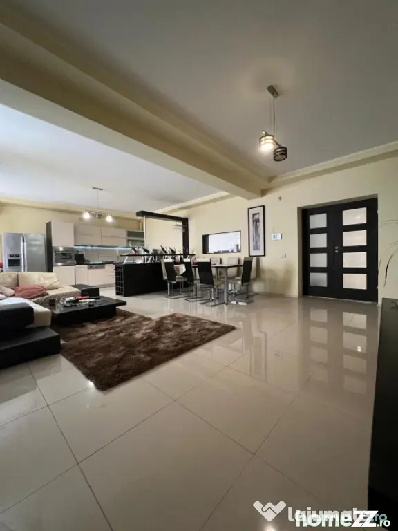 Vila impresionanta P+3, Bulevardul Mamaia, zona Tomis II - Constanta (Constanta)