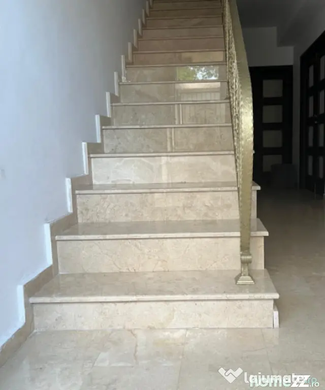 Vila impresionanta P+3, Bulevardul Mamaia, zona Tomis II - Constanta (Constanta)