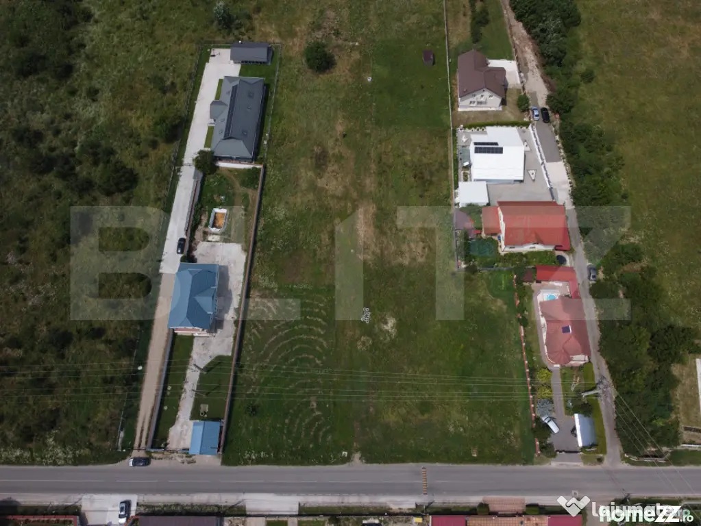 Teren intravilan, de vanzare, 730 mp, zona Viforata