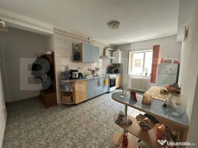 Apartament 1 camera, spatios 44m2, parcare, boxa subsol, Man - Cluj-Napoca (Cluj)