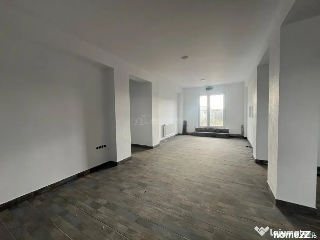 Lugoj, Pensiune 16 Cam., 850 Mp, Renovata Str. Principala - Lugoj (Timis)