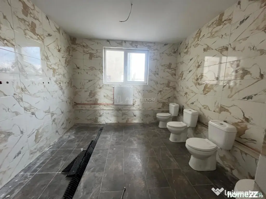 Lugoj, Pensiune 16 Cam., 850 Mp, Renovata Str. Principala - Lugoj (Timis)