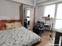 Apartament de vânzare, cu 3 camere, 80 mp + balcon de 24 m