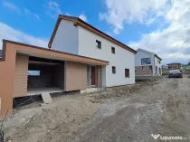 Casa cuplata prin garaj 23 mp, sup. totala 147 mp P+E in Chinteni