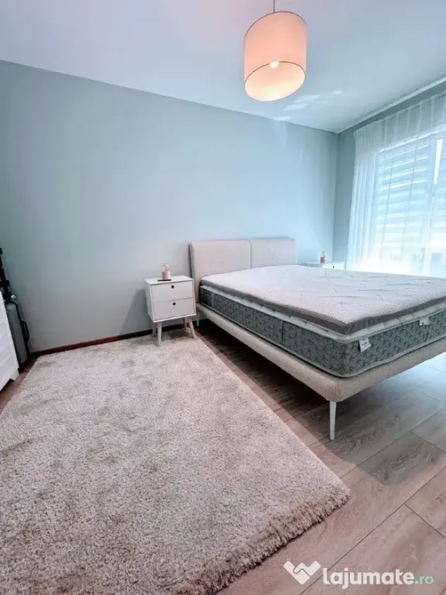 Apartament 2 camere,decomandat - zona Avantgarden..