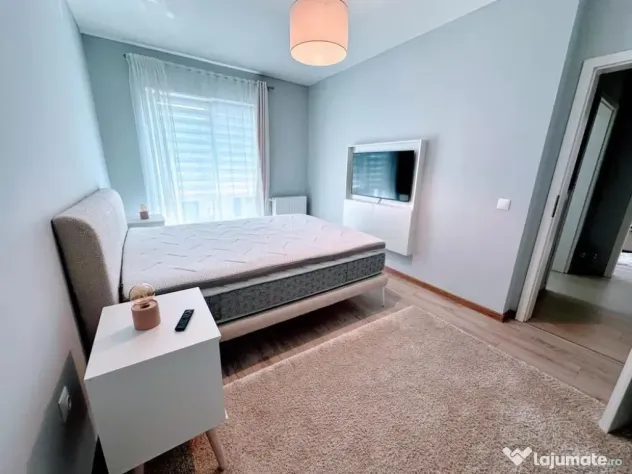 Apartament 2 camere,decomandat - zona Avantgarden..