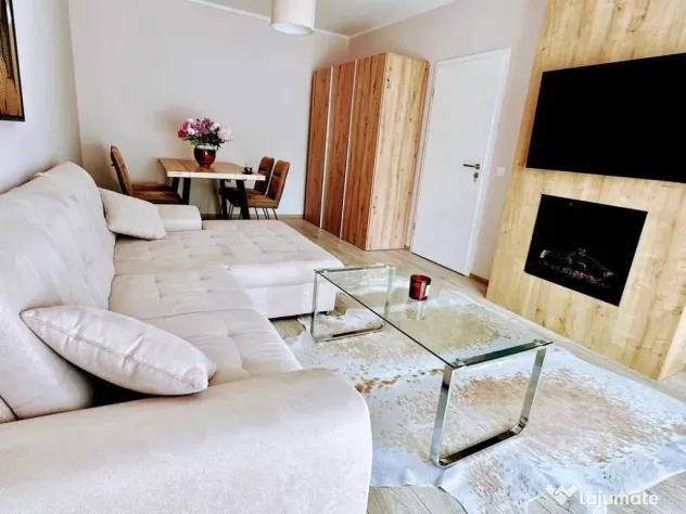 Apartament 2 camere,decomandat - zona Avantgarden..