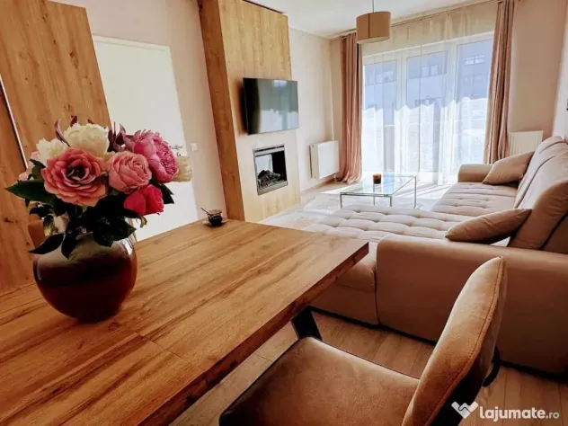 Apartament 2 camere,decomandat - zona Avantgarden..
