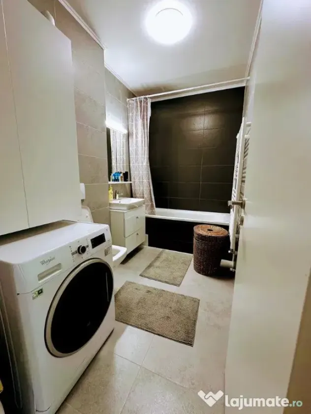 Apartament 2 camere,decomandat - zona Avantgarden..