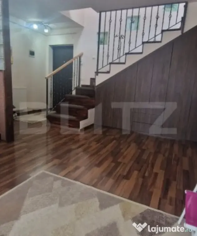 Apartament superb cu scara interioara