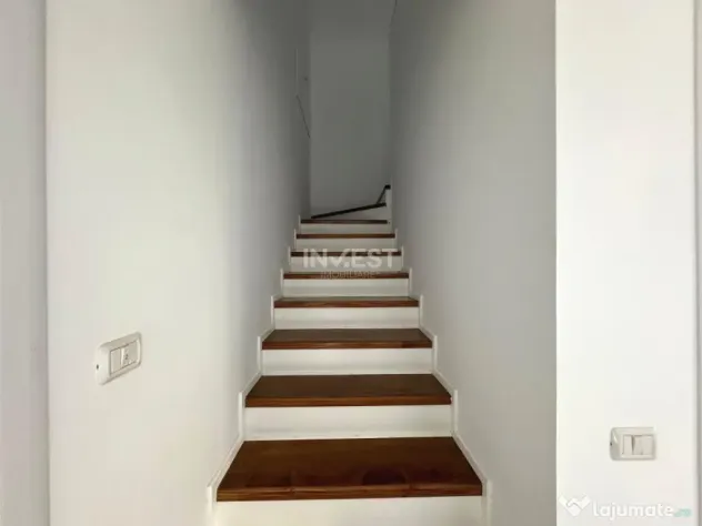 CASA 5 CAMERE POPAS PACURARI-VALEA LUPULUI
