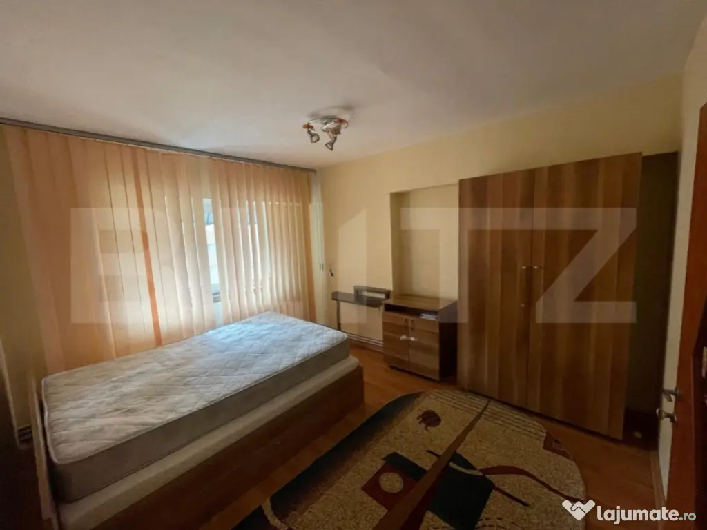 Apartament de vanzare, cu 3 camere, 70 mp, zona Garii