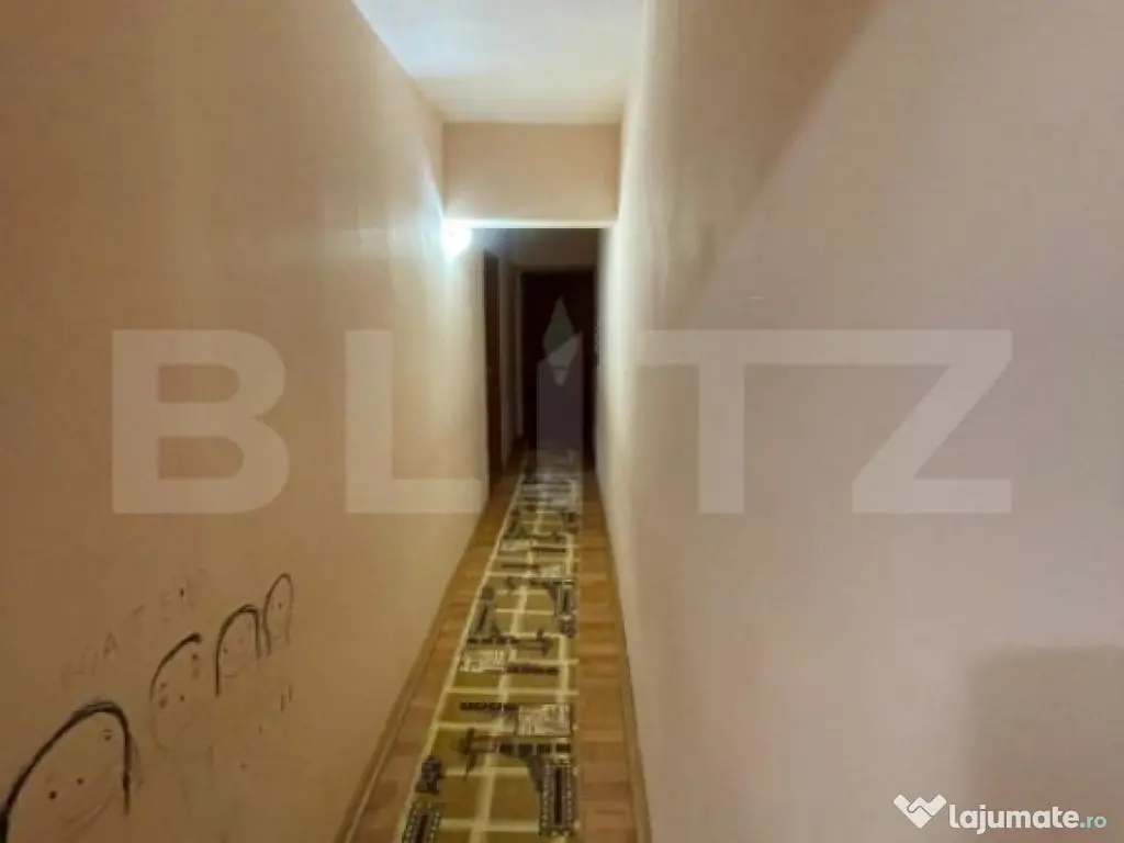 Apartament de vanzare, cu 3 camere, 70 mp, zona Garii