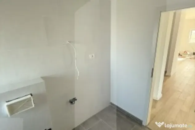 Casă de vânzare, cu 4 camere, 110 mp, zona Săcălaz