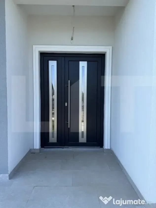 Casă de vânzare, cu 4 camere, 110 mp, zona Săcălaz