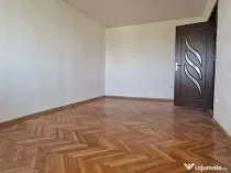 Gara-Abator, apartament cu 3 camere decomandate.