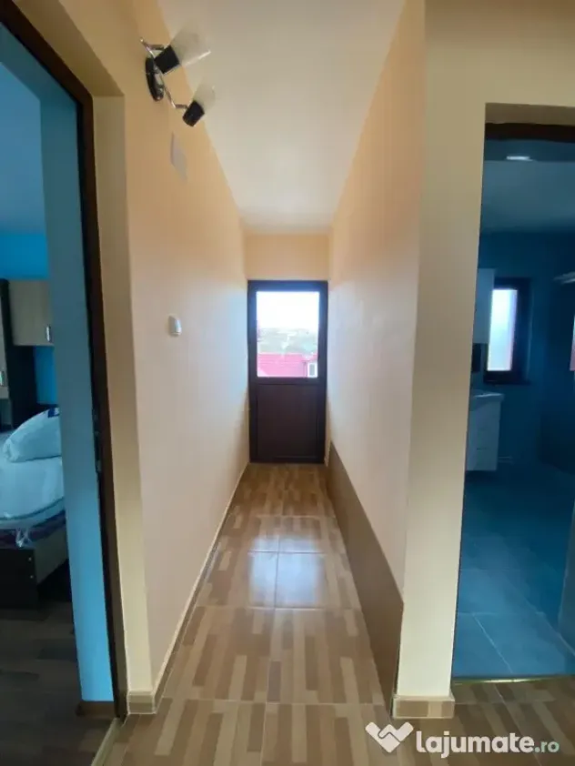 Casă 7 camere, beci 40mp, pod, curte, se acceptă muncitori (firmă)
