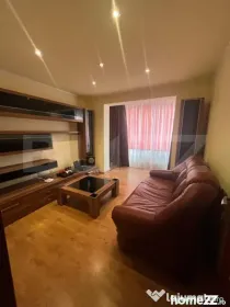 Apartament de vanzare, cu 3 camere, 51 mp, zona Campia Turzi